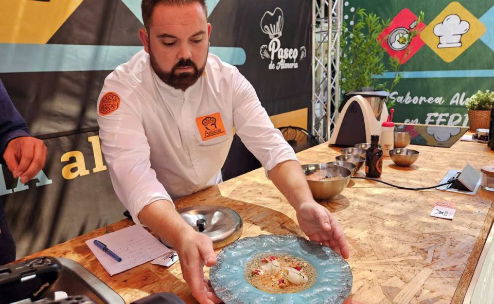 El Paseo acoge durante la Feria a "amantes de la buena cocina" en el 'Espacio Gastronómico'