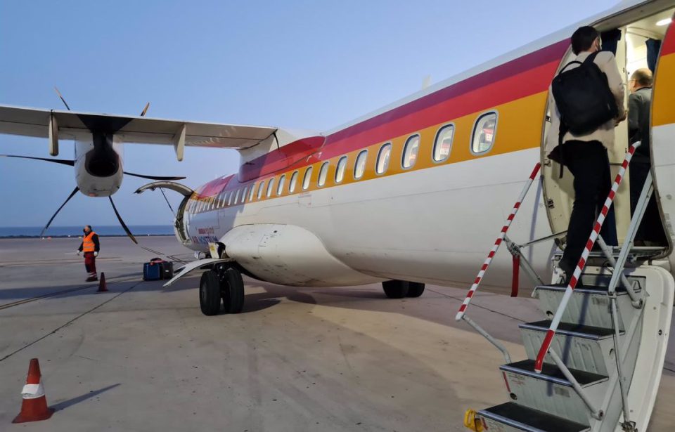 La UTE liderada por Air Nostrum ofrecerá el vuelo Almería-Sevilla los próximos tres años