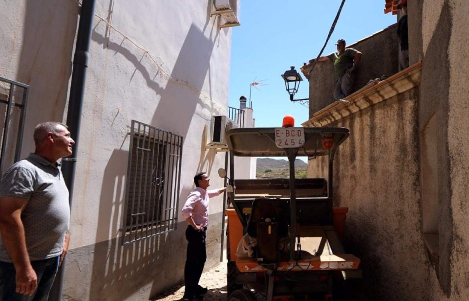 Diputación invierte más de 124.000 euros en obras de mejoras en siete calles de Benizalón (Almería)