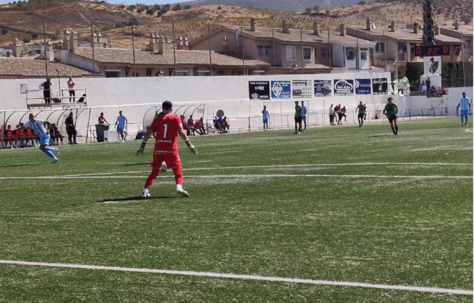 El Atlético Malagueño vence al Huétor Vega.