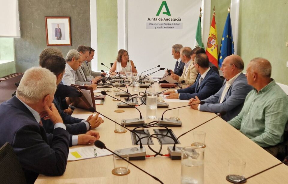 La Junta se reúne con la Federación Andaluza de Caza