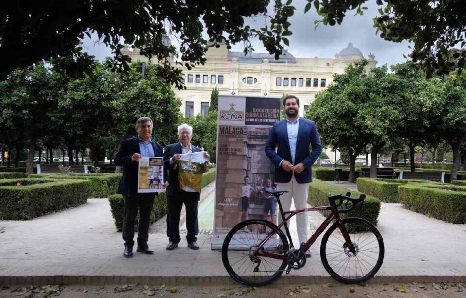 Ciclistas Fuente de la Reina