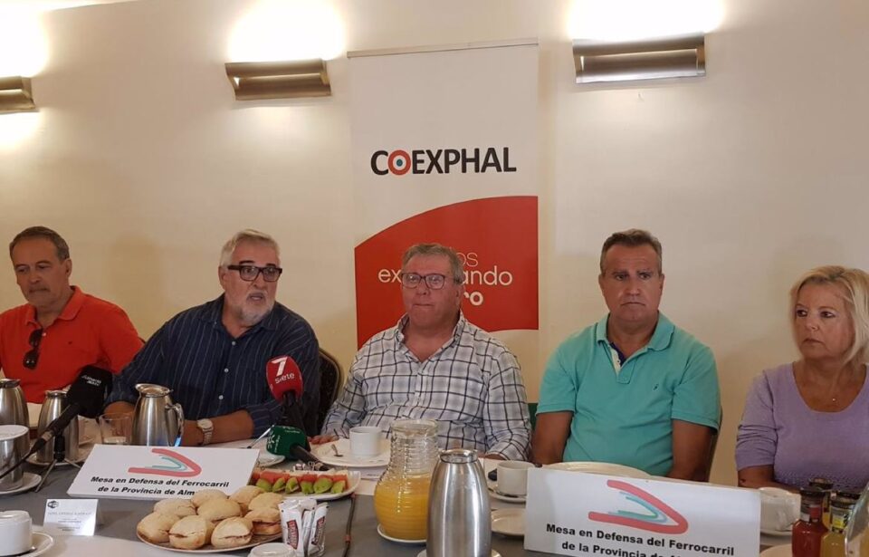 Coexphal y la Mesa del Tren abordarán en una jornadas las expectativas del transporte intermodal en el Poniente