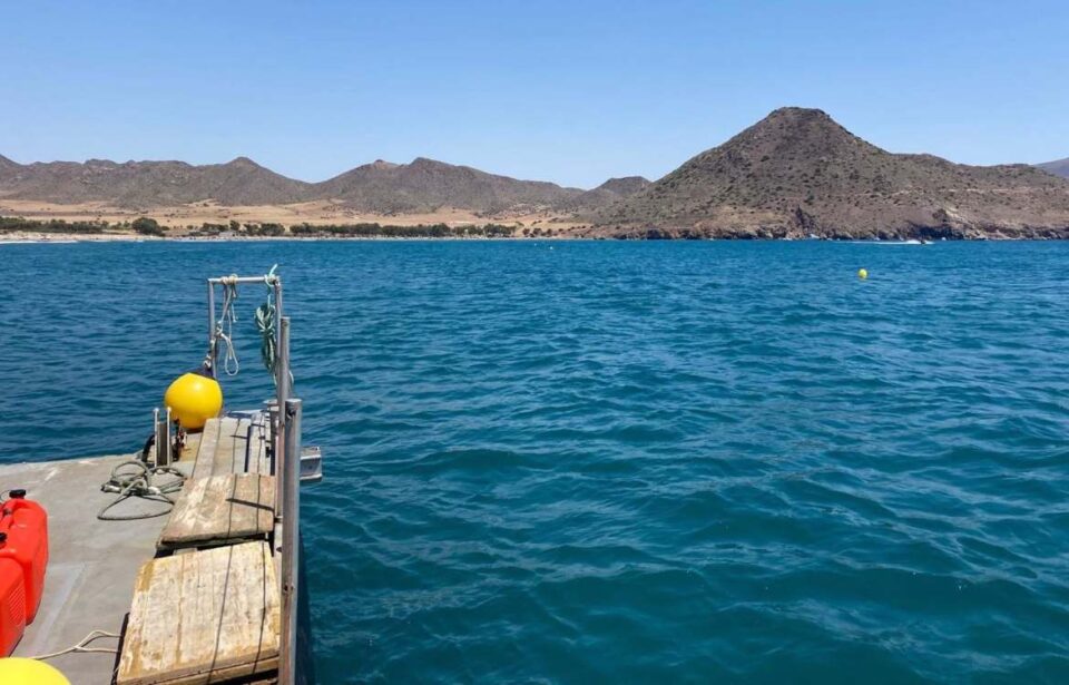 El cadáver hallado en una playa de Níjar corresponde a un bañista extranjero que se adentró en el mar