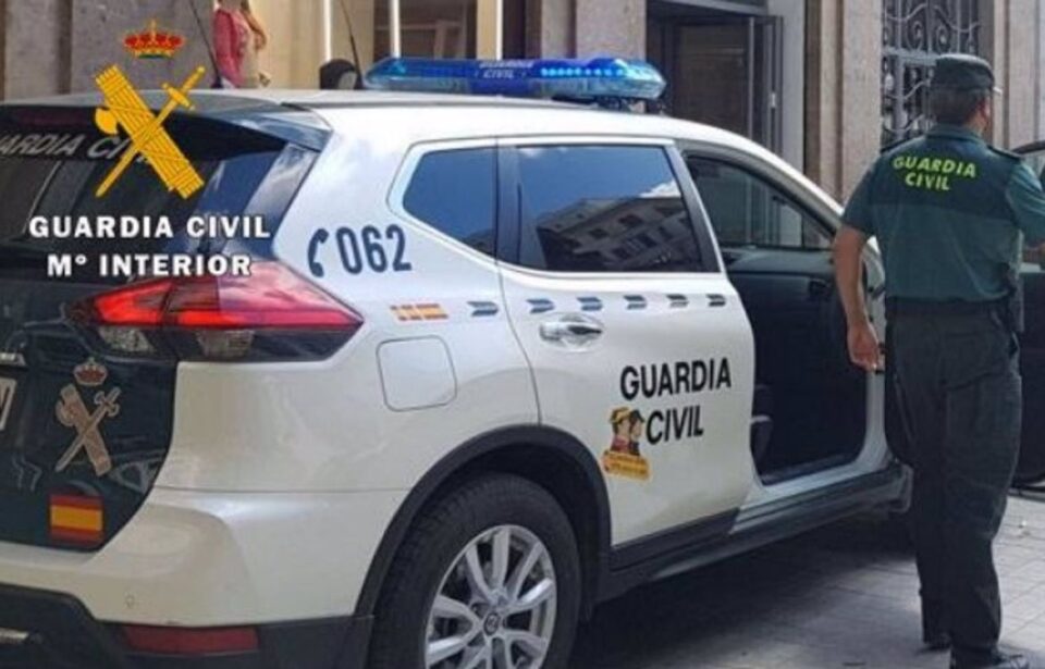 Trasladan a Granada a un joven herido por arma de fuego tras un tiroteo en Huércal de Almería